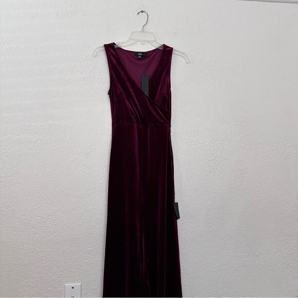 NWT Lulus Velvet Maroon Maxi Front Slit Sleeveless Dress XS - Picture 3 of 5